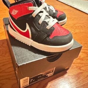 Jordan 1 mid VELCRO Black and Red Sneakers  sz 7c